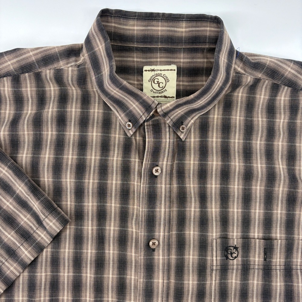Gunnison Creek Outfitters Mens XL Brown Plaid Short Sleeve Button Down Shirt